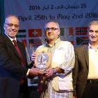 تكريم المؤسسات والجهات الراعية لمهرجان نابلس للثقافة والفنون الأول