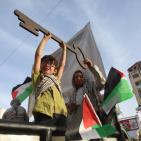 مسيرة مركبات قديمة في رام الله إحياء لذكرى النكبة