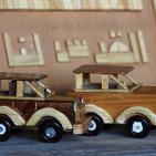 في غزة.. تُحف ونماذج رائعة تُصنع من بقايا الأخشاب التالفة