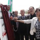 الصور: الحمد الله يضع حجر الأساس لمدرسة الشهداء في قرية بيت وزن- نابلس