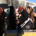 آلاف الفلسطينين يزحفون صوب القدس لأداء صلاة الجمعة الثانية في رمضان