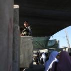 آلاف الفلسطينين يزحفون صوب القدس لأداء صلاة الجمعة الثانية في رمضان