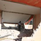 الاحتلال يهدم منزل الشهيد عنان صالح حماد في مخيم قلنديا