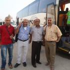 صور لمغادرة الدفعة الثانية من الحجاج عبر معبر الكرامة