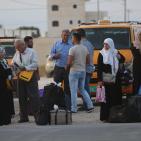 صور لمغادرة الدفعة الثالثة من الحجاج عبر معبر الكرامة