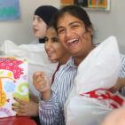 مع بداية العام الدراسي الجديد.. شركة المشروبات الوطنية كوكاكولا/كابي وشركة راية توزعان الهدايا على طلاب جمعية الياسمين