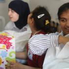 مع بداية العام الدراسي الجديد.. شركة المشروبات الوطنية كوكاكولا/كابي وشركة راية توزعان الهدايا على طلاب جمعية الياسمين