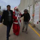 قوات الاحتلال تقمع بالرصاص والغاز مسيرة لـ