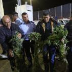 الشرطة تضبط كميات كبيرة من المخدرات والقطع الأثرية في بلدة حزما 