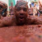 بالفيديو والصور- 