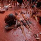 بالفيديو والصور- 