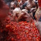 بالفيديو والصور- 