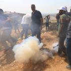 قوات الاحتلال تعتدي على المصلين في رأس كركر