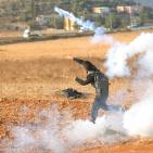 كسر قرار إغلاق مدرسة الساوية جنوب نابلس