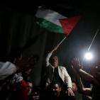 أجواء من البهجة في صفوف المعتصمين في الخان الاحمر بعد قرار الاحتلال تجميد عملية الهدم