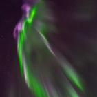 شاهد.. أضواء خلابة تُزين سماء فنلندا