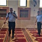 الشرطة تواصل حملة تعقيم المساجد والكنائس