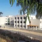 صور.. بلدية بيرزيت تقدم مبنى المدرسة الأرثوذكسية لخدمة مرضى كورونا