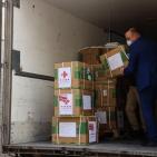 فيديو وصور.. وزارة الصحة تتسلّم 100 ألف جرعة من اللقاح الصيني