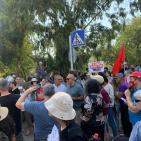 بالصور: مظاهرة احتجاجية أمام حي الشيخ جراح