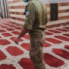 الاحتلال يغلق الحرم الإبراهيمي بالقوة ويعتدي على الزوار والمصلين