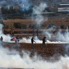 صور: إصابات بالرصاص والاختناق بمواجهات مع الاحتلال في بيتا وبيت دجن