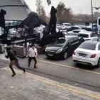 صور: مصرع 4 أشخاص جراء عاصفة ضربت اسطنبول