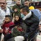 بالصور: الاحتلال يفرج عن الأسير كايد الفسفوس