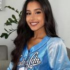 صور: فتاة تمنع صديقتها من حضور زفافها بسبب 