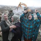 صور: الاحتلال يهدم منزلا جنوب الخليل