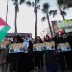 وقفة ومسيرة دعم للأسير المريض ناصر أبو حميد في رام الله