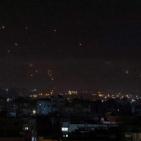 شاهد: قصف إسرائيلي على غزة والمقاومة ترد بإطلاق النار