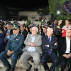 صور: إضاءة شجرة الميلاد في مخيم ضبيه بحضور لبناني وفلسطيني