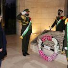 صور: الرئيس عباس يوقد شعلة الانطلاقة الـ58 للثورة الفلسطينية فتح