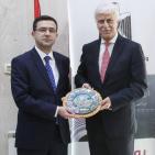 عورتاني يلتقي وفداً رفيع المستوى من أذربيجان