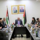 الشيخ يلتقي وفدا من مجموعة 