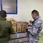 الضابطة الجمركية تضبط أطنان من مواد التجميل