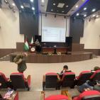 مهندسو الشركة يلقون محاضرةً حول أزمة الطاقة فلسطينيًا وعالميًا بين الحلول والمعيقات