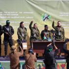 بالفيديو: القسام تسلم الأسيرات الإسرائيليات بلباسهن العسكري