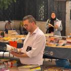 خاص| إقبال واسع على معرض الكتاب الشعبي في مركز البيرة الثقافي