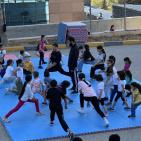 حديقة الاستقلال ومدرسة سيرك فلسطين تطلقان برنامجاً تدريبياً في فنون السيرك للأطفال واليافعين