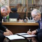 جامعة بيرزيت توقع مذكرة تفاهم مع اتحاد الصناعات الغذائية والزراعية الفلسطينية لتعزيز التعاون الأكاديمي الصناعي