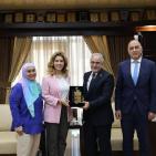 عمان الأهلية..راية حوارنية ترفرف على طريق السلط مع كل فجر تقول قف أنت امام مشروع وليس مجرد جامعة