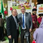 بالصور| السفير الرويضي يزور مهرجان ليالي مسقط ويُشيد بالجناح الفلسطيني