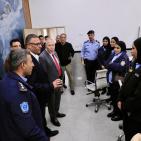 بالصور| حمدان يتفقد معبر الكرامة ويبحث سبل الارتقاء بالخدمات