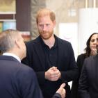 بالصور: الأمير هاري وزوجته ميجان يزوران أطفال غزة في مستشفى بالأردن