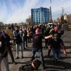 مواجهات بين طلاب جامعة بيرزيت وقوات الاحتلال على المدخل الشمالي لمدينة البيرة 