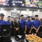 إفتتاح أولى مطاعم 