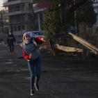 مواجهات بين الشبان وقوات الاحتلال على المدخل الشمالي لمدينة البيرة 