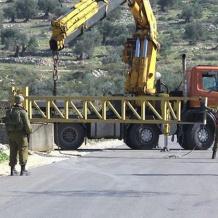 الاحتلال ينصب بوابتين عند مدخلي مرج نعجة والزبيدات شمال أريحا